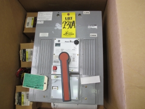 BREAKER, CIRCUIT TYPE, 2500A FRAME, 1600A CONTINUOUS CURRENT AMP RATING, 600VAC/250VDC VOLT RATING, 3 POLE, POWER BREAK KIND. WITH DUAL MAGNETIC TRIP UNITS, 125VDC SHUNT TRIP, BELL ALARM WITH LOCKOUT, 4PDT AUXILIARY SWITCH, PADLOCK, 6 EACH 2000A ALUMINUM T-STUDS, T/C CURVE GES-6169A **COMPLETE P/N TPMM7616D-TSST10RS -TSBAAS-TSAS2AB4S-TPSLDA-TS20BCA** LEAD EXITS LEFT SIDE. PART # TPMM7616D+OPTIONS (W-44) LOADING & HANDLING FEE $15-